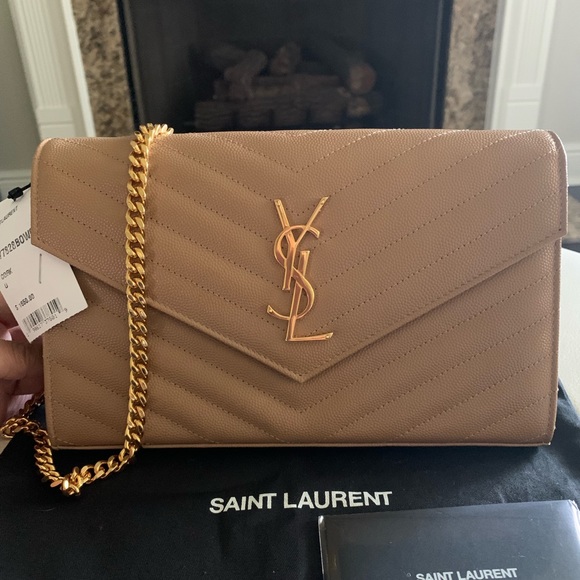 Saint Lauren Monogram Medium Wallet on Chain - Picture 11 of 13